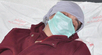 Iğdır’da Gece İstediği Yemeği Vermeyen Eşini Sırtından Bıçakladı!