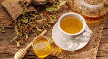 Ihlamur çayının faydalarını biliyor musunuz? İçerisinde bulunan zengin içerikler ile birçok derdinizin çözümü olacak! Mucizevi Ihlamur çayının faydaları
