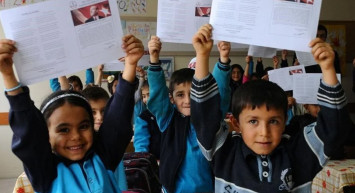 İki haftalık tatil başlıyor: Milyonlarca öğrenci için karne günü