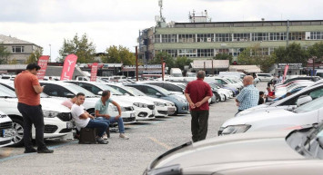İkinci el oto satışında takip sürüyor: Kuralı ihlal edenlere ağır para cezası kesilecek
