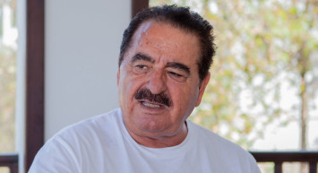 İmparator İbrahim Tatlıses çamur satıyorlar diyerek Nusret ve CZN Burak'ı yerden yere vurdu!