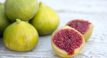 İncirin faydaları saymakla bitmiyor: Kanı temizleyip kalp krizini önlüyor