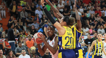 ING Kadınlar Basketbol Ligi'nde şampiyon Fenerbahçe!