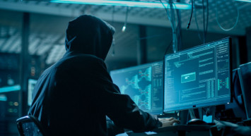 İngiliz basınından flaş iddia: İngiltere Savunma Bakanlığı’nın sistemi hacklendi