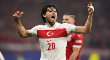 İngiliz devleri Ferdi Kadıoğlu için savaşıyor: Son teklif Manchester United’tan geldi