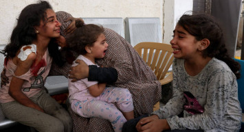 İngilizlerden çirkin manipülasyon: Gazzeli yaralı çocukların fotoğraflarını kullandılar