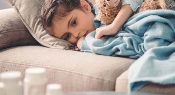 İngiltere’de 74 çocukta görüldü: Gizemli hastalık paniğe neden olmaya başladı