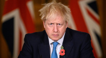 İngiltere'de istifa depremi sürüyor: İngiliz basını göre İngiltere Başbakanı Boris Johnson'ın istifa edeceğini duyurdu!