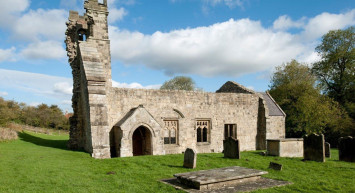 İngiltere’nin en gizemli köyünün kanlı geçmişine rastlandı!