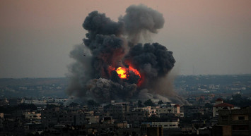 İnsani ara bitti: İsrail Gazze saldırılarına yeniden başladı