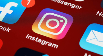 Instagram çöktü mü, neden eski gönderileri gösteriyor? Instagram akış yenilenemedi hatası nedir, sayfa neden boş, anasayfa neden yenilenmiyor?