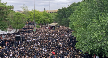 İran Cumhurbaşkanı Reisi’nin cenazesi başladı: 3 gün boyunca devam edecek