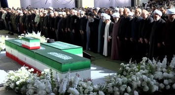 İran Dini Liderine veda etti, milyonlar akın etti
