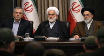 İran’da “Geçici Liderlik Konseyi” resmen devrede