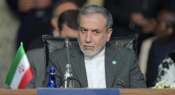 İran’dan Zelenskiy'e: 'Dünya aptal palyaçolardan bıktı'