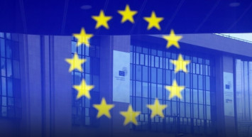 "İran'ın Körfez'de, Türkiye'de ve Azerbaycan'da gerçekleşen ayrım gözetmeyen saldırılarını kınıyoruz."