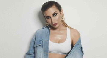 İrem Derici siyah bikinisi ile sosyal medyayı salladı! Derici siyah bikinisiyle görenleri kıskandırdı