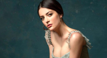 İrem Sak Paylaştığı Pozlarla Reynmen ve Cemal Can'dan Övgü Aldı