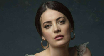 İrem Sak’tan tatil paylaşımı! İrem Sak fiziği ve güzelliğiyle herkesi kıskandırdı