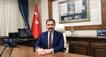 İşçi Bulamadığı İçin İsyan Eden Amasya Valisi Kimdir?