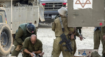 İşgalci İsrail'in katliamları devam ediyor: Köylere baskın yapıp evdeki eşyaları dağıttılar