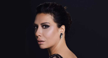 Işın Karaca kimdir, nereli, evli mi? Şarkılar Bizi Söyler Işın Karaca kaç yaşında, gerçek adı nedir? Işın Karaca hayatı ve biyografisi