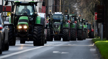 İspanya'daki çiftçiler adil fiyat için sokağa döküldüler!