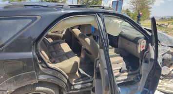 Isparta'da can alıcı trafik kazası: Direksiyon hakimiyetini kaybeden araç tabelaya çarparak takla attı