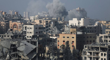 İsrail savunmasızlara acımıyor: Yine hastaneler hedef alındı