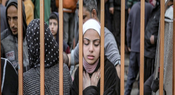 İsrail'in hapishanesi'ndeki 60 Filistinli kadın adeta mezarlıkta yaşıyor!