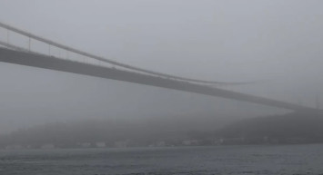 İstanbul Boğazı’nda yoğun sis etkisini gösterdi! Gemi trafiği askıya alındı