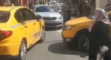 İstanbul Fatih'te yaşlı kadının zor anları: Taksi ne olur beni al!