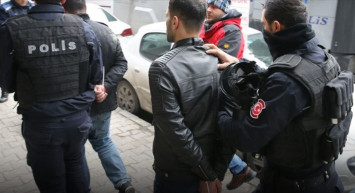 İstanbul merkezli dev operasyon: 20 ilde dolandırıcılık şebekesine darbe