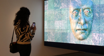 İstanbul Modern'de dijital kültürü yansıtan "Zamansız Meraklar" sergisi!