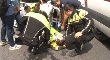 İstanbul Şişli'de akılalmaz olay! Dur uyarısını umursamayan şoför polise çarpıp kaçtı: O anlar kameralara yansıdı