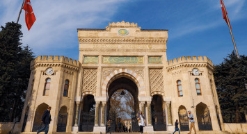 İstanbul Üniversitesi'nde 'Sahte imzayla atama' iddiası