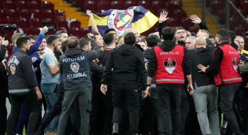 İstanbul Valiliği’nden Galatasaray Fenerbahçe derbisi açıklaması: 5 kişi hakkında adli işlem başlatıldı