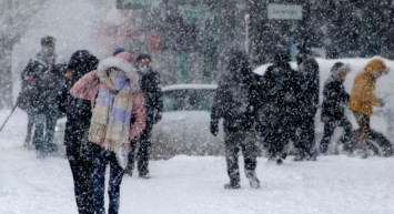 İstanbul Valisi yeni tedbirleri duyurdu! İdari izin süresi uzatıldı, skuter ve motosikletlerin trafiğe çıkışı yasaklandı,