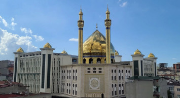 İstanbul’a dev açılış: Zeynebiye Camii ve Kültür Merkezi hizmete girdi