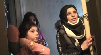 İstanbul'da panik anları: Çocuklarını uyandıramayan anne itfaiyeden yardım istedi!