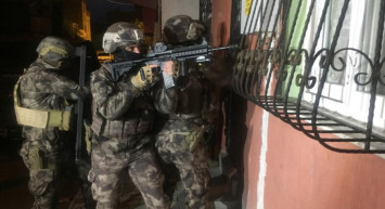 İstanbul'da Terör Örgütü DEAŞ'a Operasyon: 7 Zanlı Yakalandı!