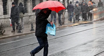 İstanbullular dikkat! AKOM ve meteorolojiden saat verdi