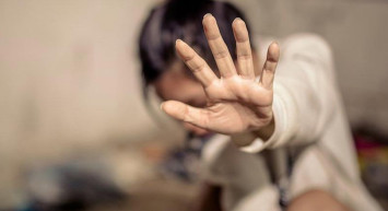 İstanbul'un Göbeğinde Kadından Kadına Şiddet!