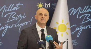 İYİ Parti’nin önemli isimlerinden biriydi: Ümit Özlale kimdir, hangi görevlerde bulundu?