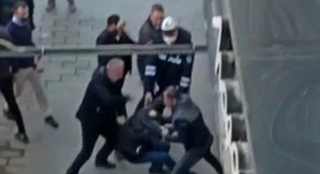 İzmit'te Korkunç Olay: Yanlış Anlaşılınca Tekme Tokat Dayak Yedi!