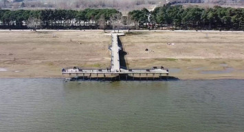 İznik Gölü’nün su seviyesindeki değişimi görenler dehşete düşüyor