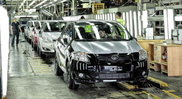 Japonya'da meydana gelen 7,4 büyüklüğündeki deprem Toyota'nın faaliyetlerini askıya almasına neden oldu