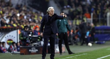 Jorge Jesus’tan zehir zemberek sözler: Maçlar sahada değil masada kazanılıyor