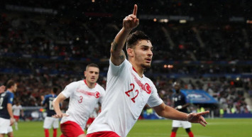 Kaan Ayhan Beşiktaş İle Anlaşma Sağladı!