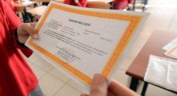 Kaç tane zayıfı olan öğrenci takdir teşekkür belgesi alabilecek? Karnesinde zayıfı olan öğrenci belge alabilir mi?